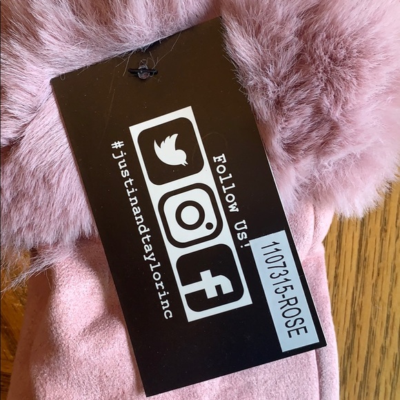 Faux-Fur Trimmed Winter Gloves - Picture 4 of 6